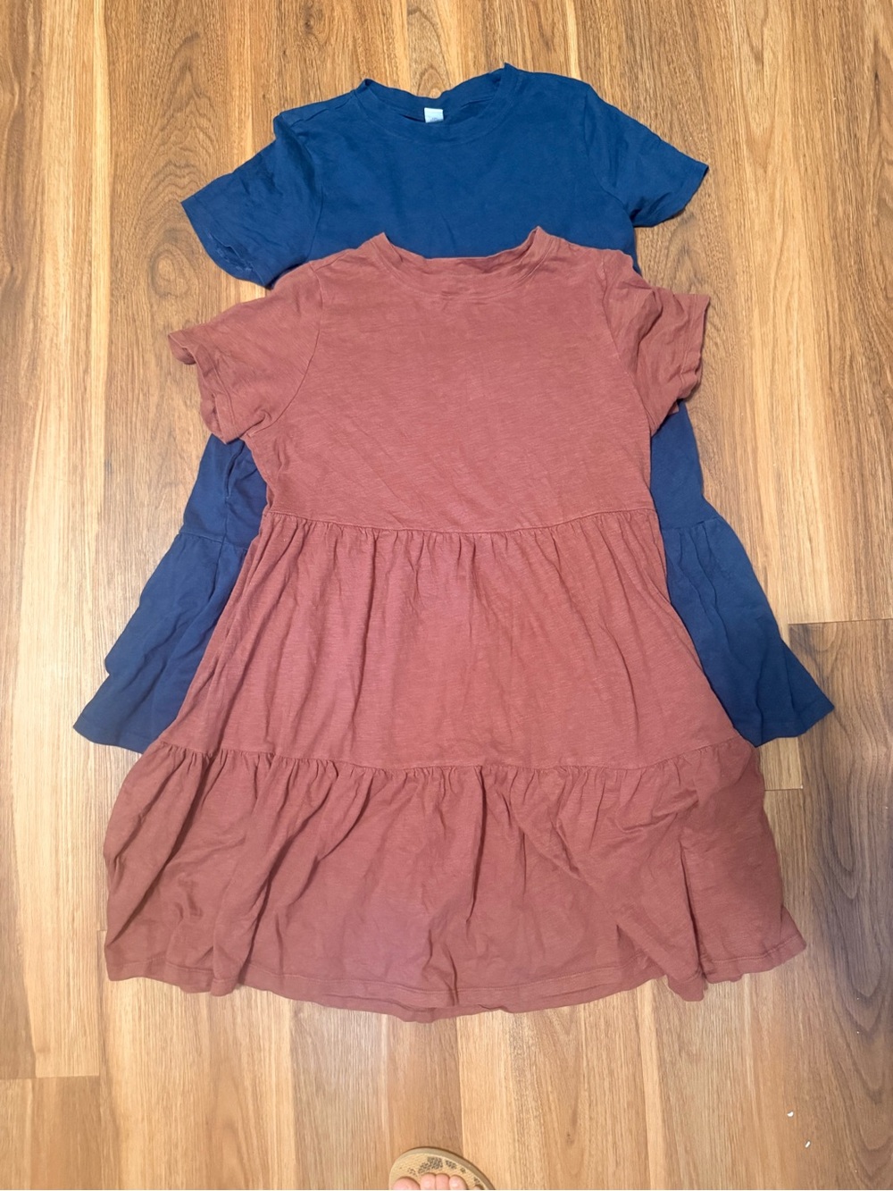 Women’s Old Navy Tiered Short-Sleeve Dress - Rust and Navy Small